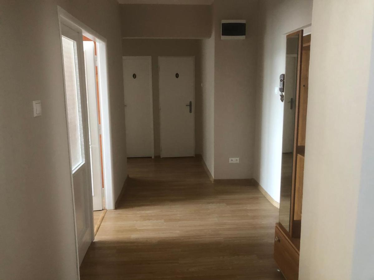 Apartman Bea, Snp 12 Велкий Крътиш Екстериор снимка
